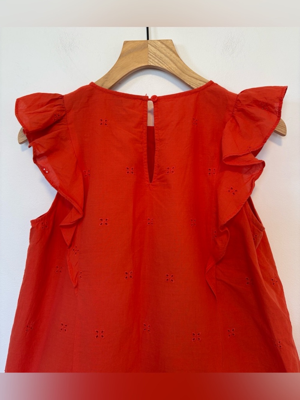 Kate Spade Orange Eyelet
Ruffle Top Blouse , sz : small - Picture 6 of 8